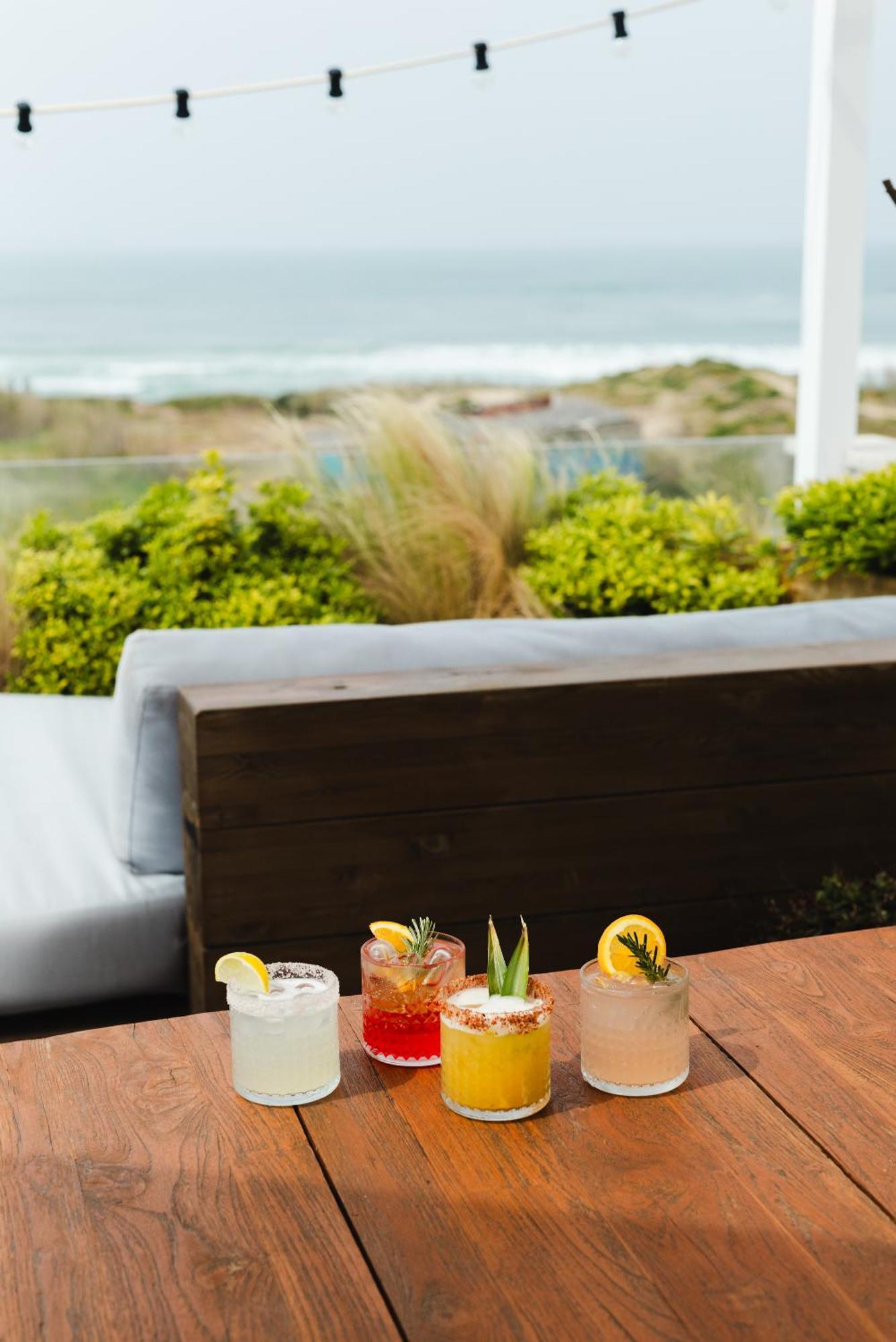 אריסרייה The Salty Pelican Yoga & Surf Retreat מראה חיצוני תמונה